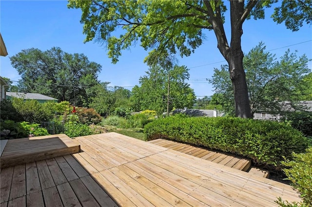 8914 Western Hills Dr, Kansas City, MO 64114 - photo 24