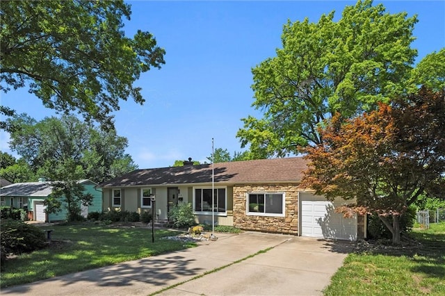 8914 Western Hills Dr, Kansas City, MO 64114 - photo 30