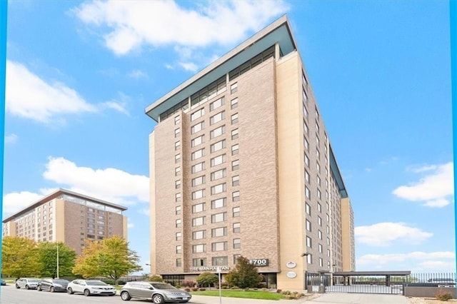 700 E 8th St Unit 14B, Kansas City, MO 64106 - photo 1