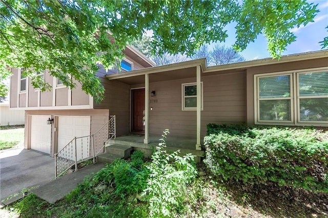 2701 Pebble Ln, Lawrence, KS 66047 - photo 2