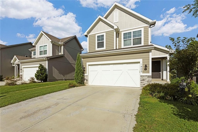 1405 Newport Ln, Raymore, MO 64083 - photo 2
