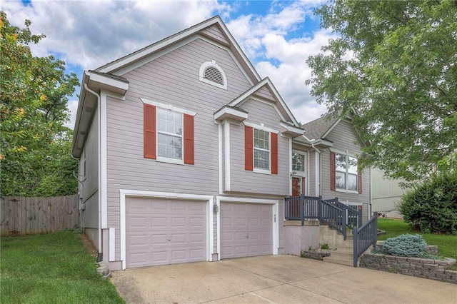 138 N Highland Dr, Raymore, MO 64083 - photo 2