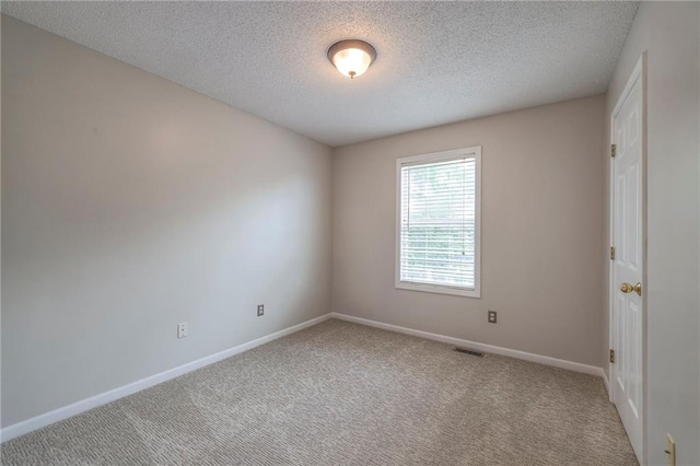 138 N Highland Dr, Raymore, MO 64083 - photo 24