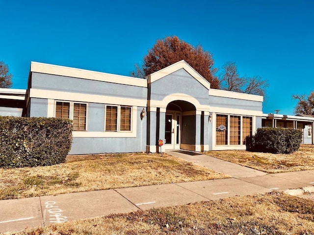 view of front of house