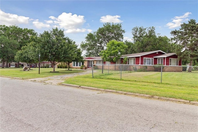 view of front of house with a front yard