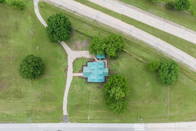 birds eye view of property featuring a rural view