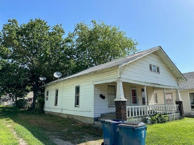 1312 W 7th St, Coffeyville, KS 67337 - photo 2
