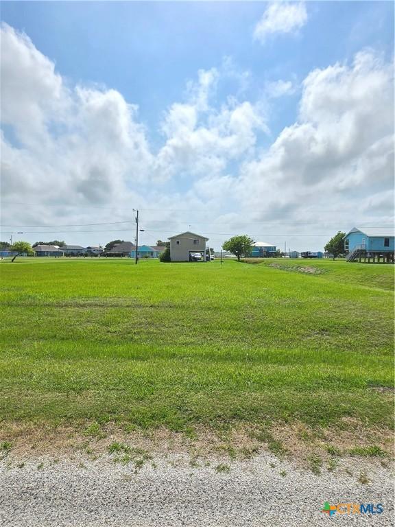 88 Calumet Dr, Palacios, TX 77465