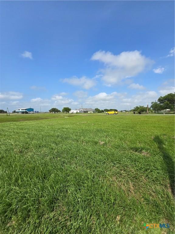 88 Calumet Dr, Palacios, TX 77465