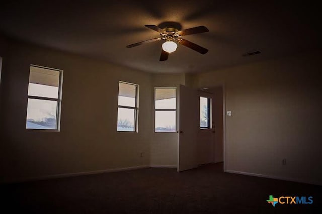 empty room with ceiling fan