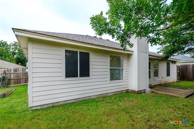 408 Sterling Manor Ct, Temple, TX 76502 - view of side of home
