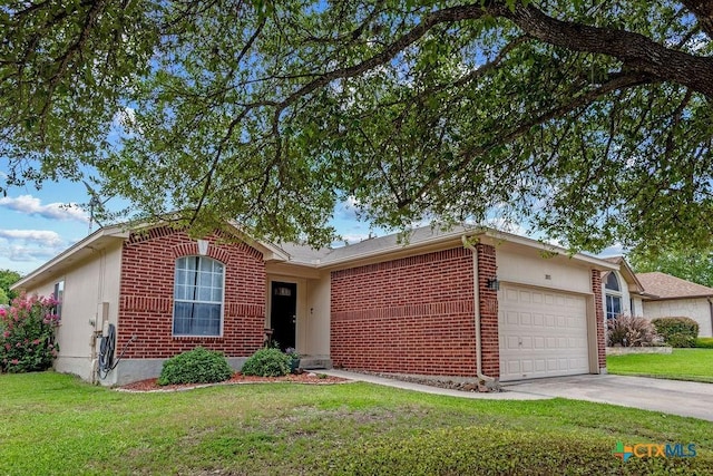 2075 Sungate Dr, New Braunfels, TX 78130 - ranch-style house featuring brick siding, an attached garage, a front lawn, and concrete driveway