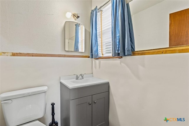 201 S Barbara St, Waco, TX 76705 - bathroom with vanity and toilet