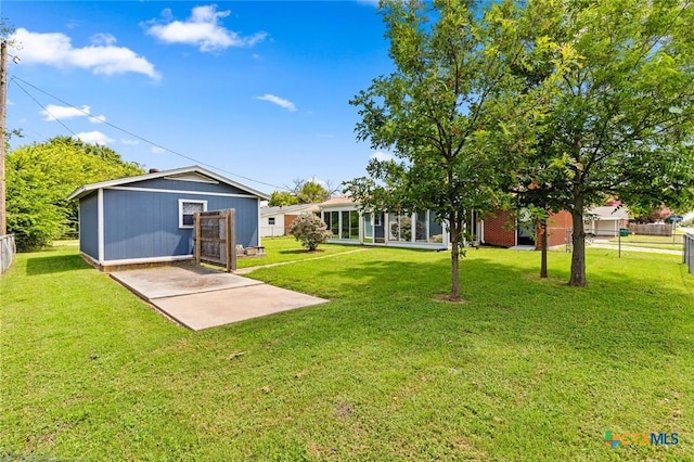201 S Barbara St, Waco, TX 76705 - view of yard