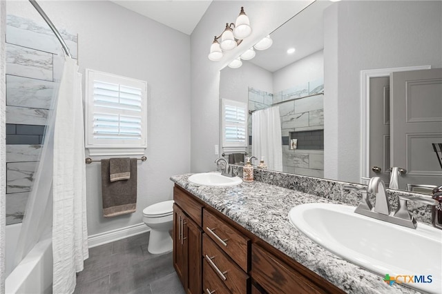 3631 Morgan Mill Rd, Kempner, TX 76539 - bathroom with plenty of natural light, double vanity, and shower / bath combo