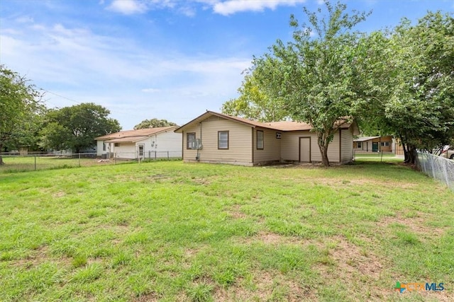 2410 Meadow Ln, Copperas Cove, TX 76522 - rear view of house featuring a fenced backyard