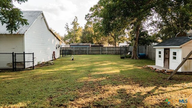 509 Hanover St, Edna, TX 77957 - photo 41
