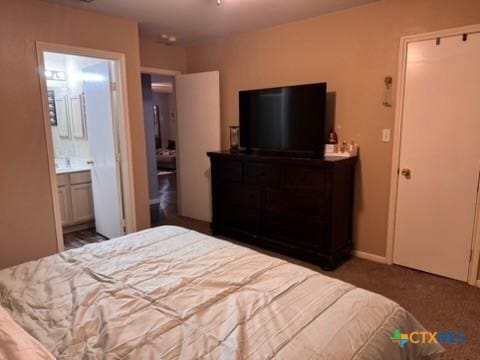 117 Clydesdale Ln, Victoria, TX 77904 - bedroom featuring ensuite bath and carpet