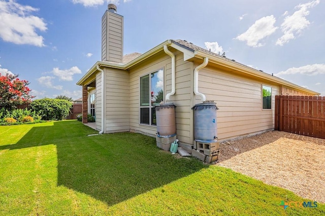 5821 Worthing Dr, Temple, TX 76502 - view of side of property with a chimney