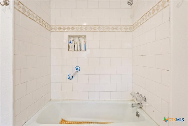 102 Elm Dr, Belton, TX 76513 - bathroom featuring shower / bath combination