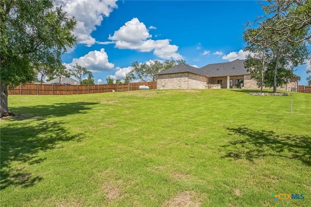 1586 Bosque Lago Dr, Belton, TX 76513 - view of yard