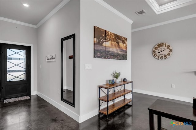 entryway featuring crown molding