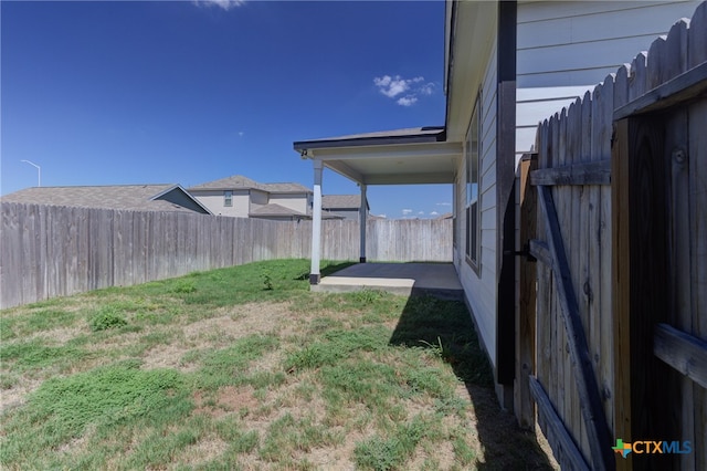 view of yard with a patio