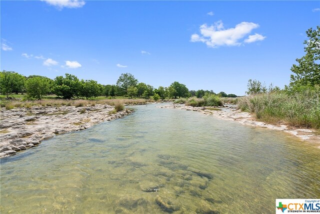 332 One River Pt, Johnson City, TX 78636