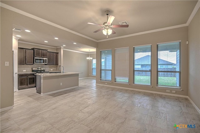 830 Wyndcrest Dr, Temple, TX 76502 - kitchen with appliances with stainless steel finishes, ornamental molding, baseboards, ceiling fan, and backsplash