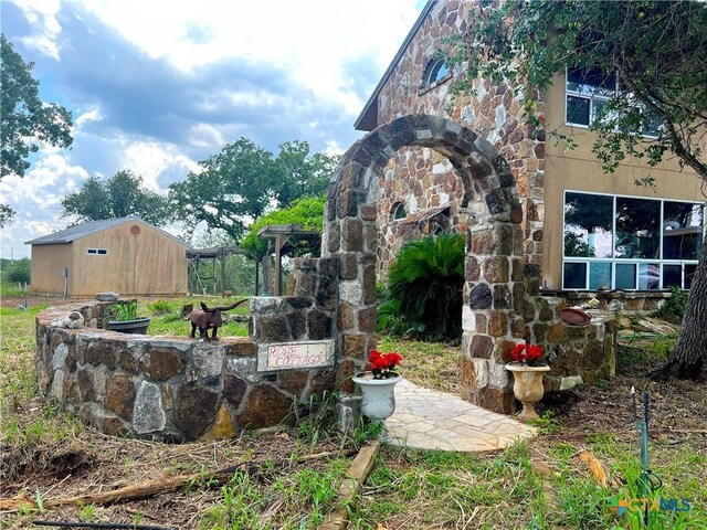 184 Guadalupe Hills Ln, Seguin, TX 78155 - view of yard