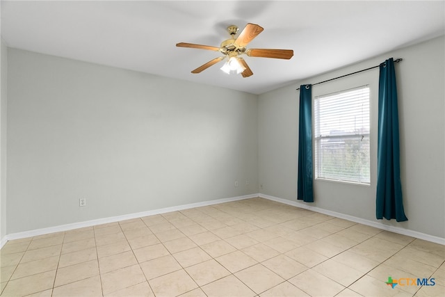 unfurnished room with ceiling fan