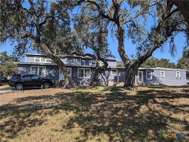 1201 Oblate Dr, Canyon Lake, TX 78133 - traditional-style home with a front yard