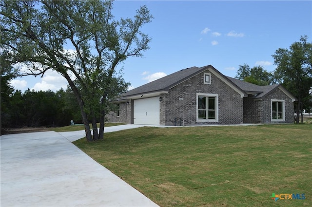 850 County Road 3152, Kempner, TX 76539 - view of front facade featuring brick siding, driveway, and a front yard
