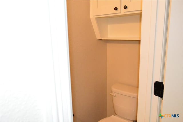 850 County Road 3152, Kempner, TX 76539 - bathroom featuring toilet