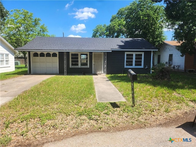 207 E Johnson St, Cuero, TX 77954 - photo 1