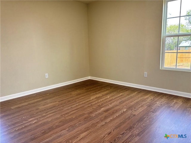 702 E 5th St, Nixon, TX 78140 - photo 25