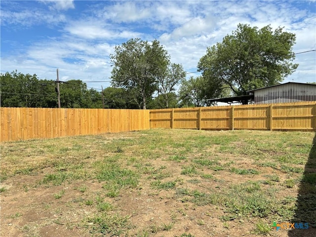 702 E 5th St, Nixon, TX 78140 - photo 32