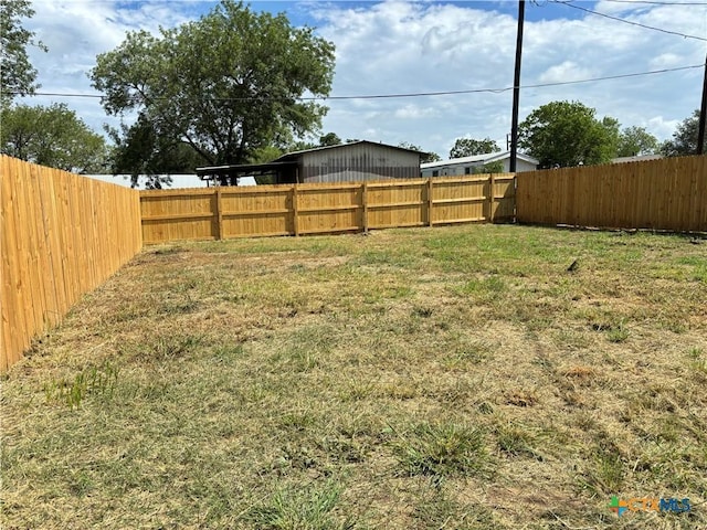 702 E 5th St, Nixon, TX 78140 - photo 33