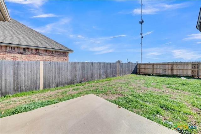 view of yard with a patio