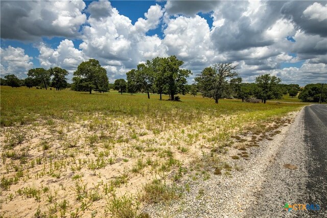 800 Powder Rdg, Luling, TX 78648