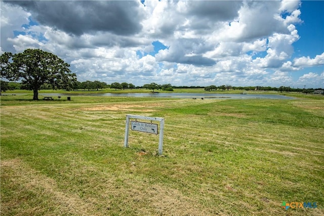 800 Powder Rdg, Luling, TX 78648