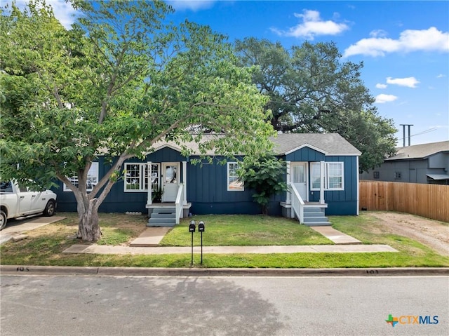 105 N Rhomberg St, Burnet, TX 78611 - photo 1
