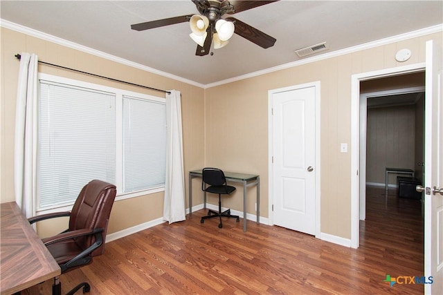 1401 N Penelope St, Belton, TX 76513 - office space featuring crown molding, a ceiling fan, and wood finished floors