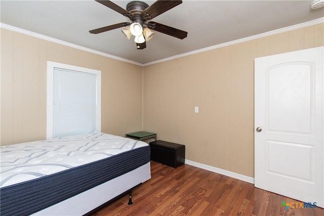 1401 N Penelope St, Belton, TX 76513 - bedroom with ornamental molding, wood finished floors, and ceiling fan