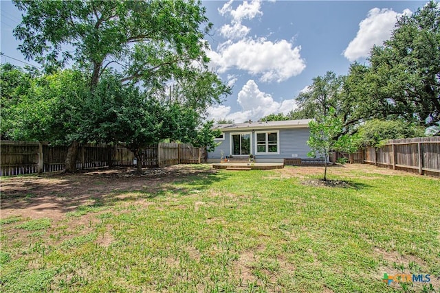 1401 N Penelope St, Belton, TX 76513 - view of fenced backyard