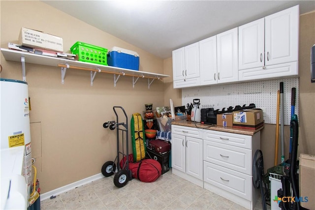 1401 N Penelope St, Belton, TX 76513 - storage with gas water heater