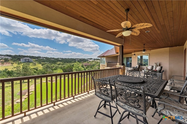 balcony with ceiling fan