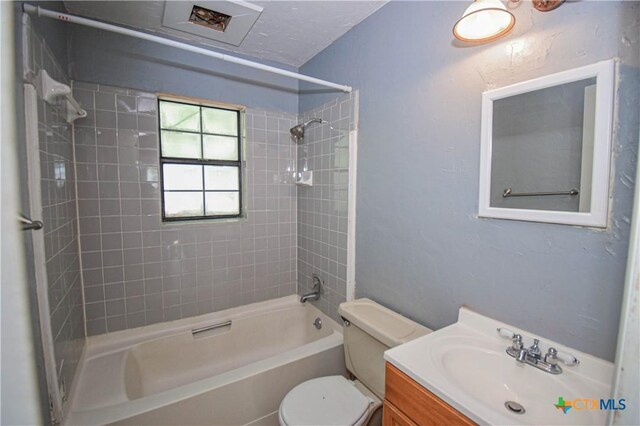 202 Margaret Lee St, Copperas Cove, TX 76522 - full bath featuring  shower combination and vanity