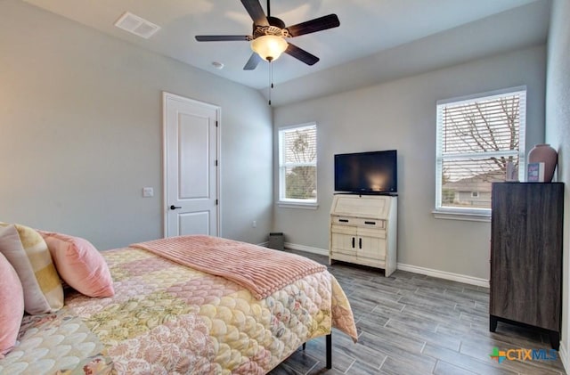 bedroom featuring ceiling fan