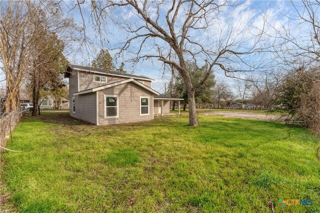 414 Ellis St, Seguin, TX 78155 - view of yard